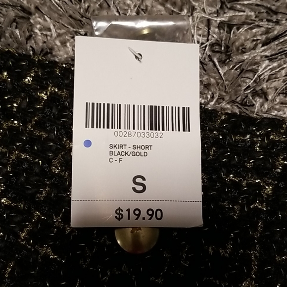 Skirt - Picture 2 of 2